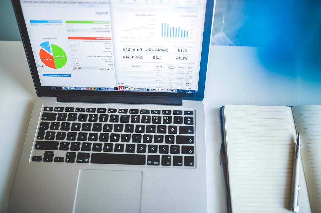 Cloud computing platform for oil data